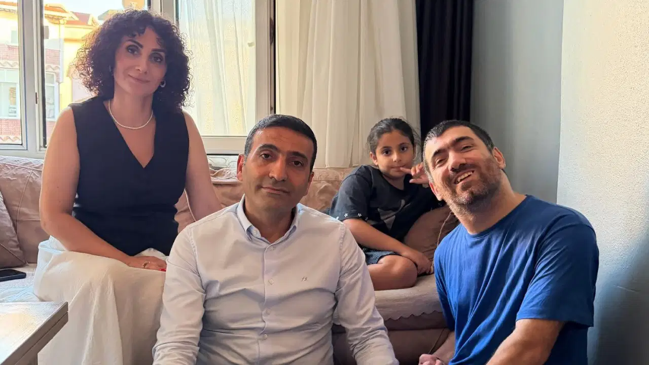 Tahliye edilmişti… İnan Güney, sözünü tuttu: İlk ziyaretini söz verdiği engelli yurttaşa yaptı Haber gorseli