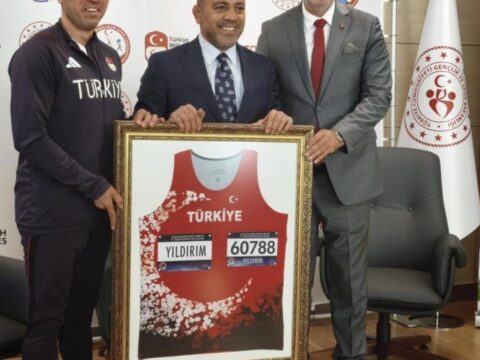 Haksizlik sona erdi turkiyenin altin madalyasi iade edilecek 9sueFUKZ