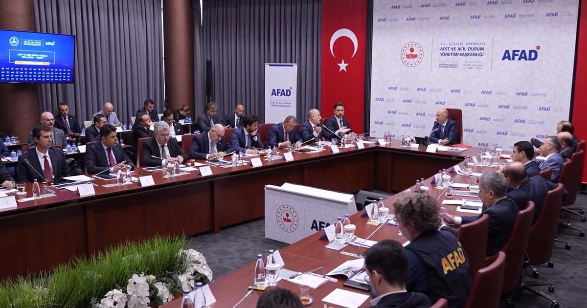 Afet ve Acil Durum Kurulu havadan yardım ve tahliye sistemi için çalışma başlatıyor Img